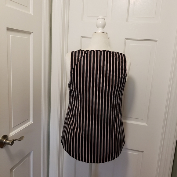 NWT Torrid Striped Woven Sleeveless Top Size 00/ML, Casual, Classic - Picture 4 of 9